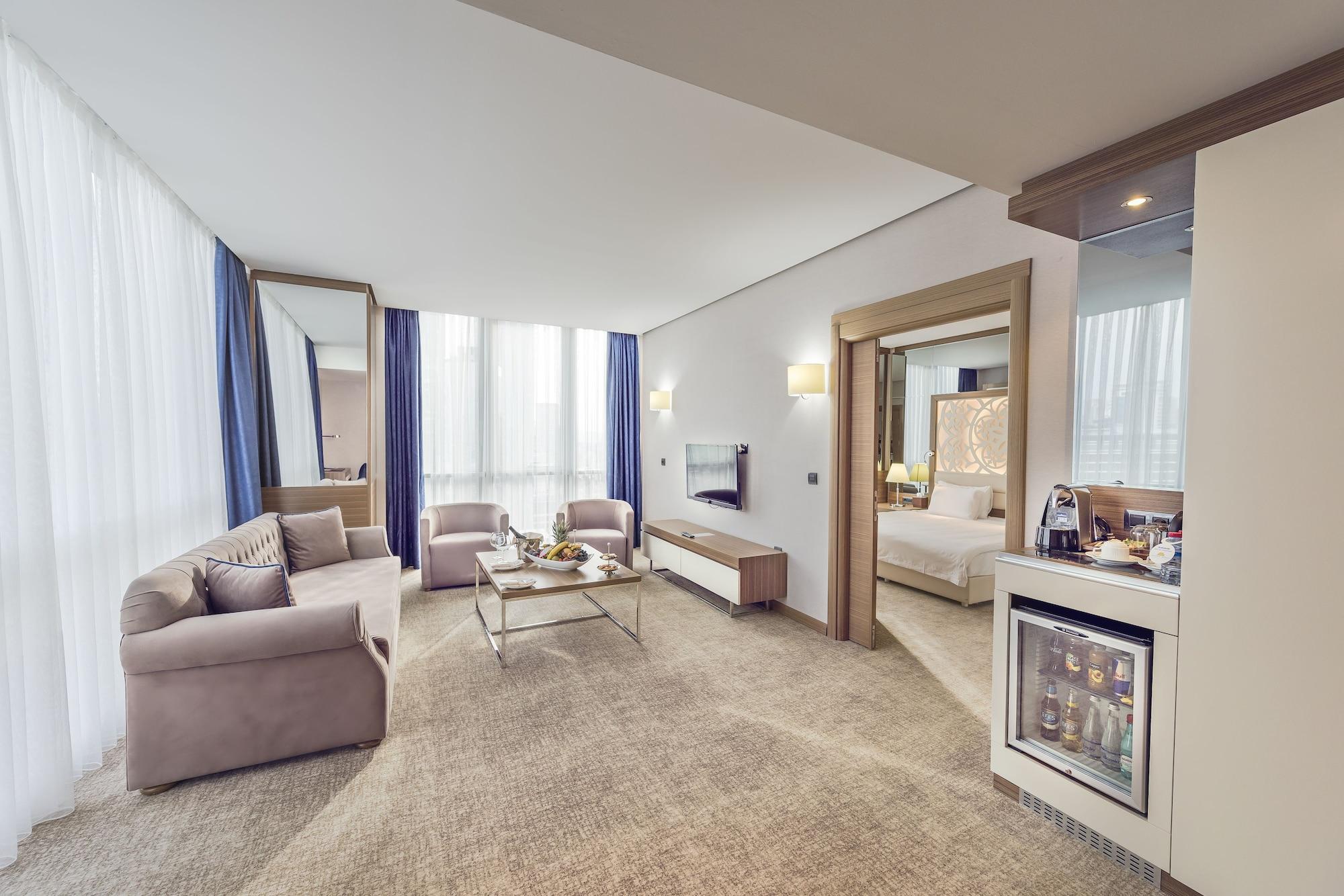 อนาโดลู โฮเต็ล ดาวน์ทาวน์ อังการา Hotel ภายนอก รูปภาพ Suite